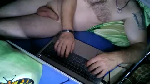 Snapshot of nackt12345 chatting on May 18, 8:25 pm nackt12345 online show from May 18, 8:25 pm