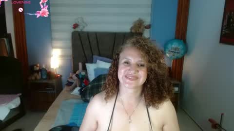 nadia_84 online show from April 13, 1:05 pm