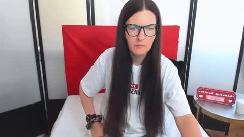Snapshot of nadiatrue chatting on June 30, 2:51 pm nadiatrue online show from June 30, 2:51 pm