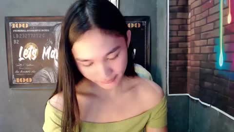 Snapshot of nadiestar chatting on May 22, 1:02 am nadiestar online show from May 22, 1:02 am