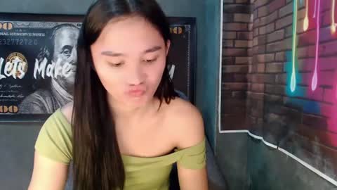 Snapshot of nadiestar chatting on June 18, 12:33 am nadiestar online show from June 18, 12:33 am