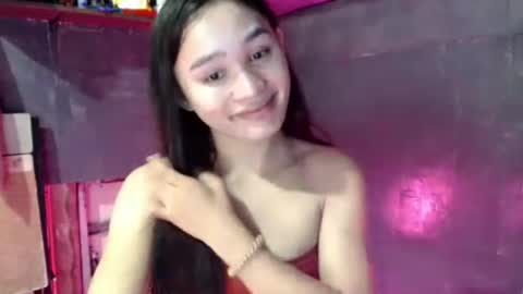 nadiestar online show from July 27, 1:40 pm