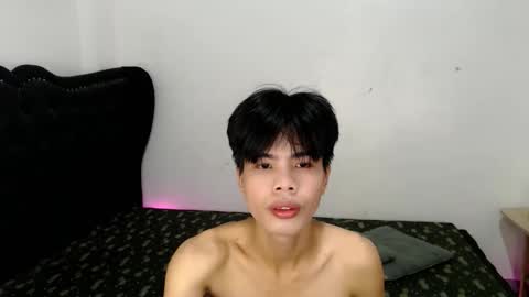 Snapshot of nagaselen34 chatting on April 15, 4:36 pm Jhay online show from April 15, 4:36 pm