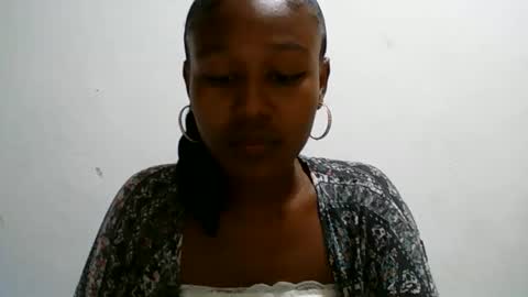 nah296652 online show from June 5, 7:08 pm