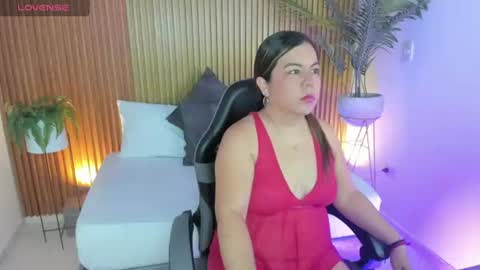 Snapshot of nahia_13 chatting on June 10, 12:04 pm N A H I A online show from June 10, 12:04 pm
