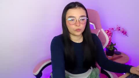 Snapshot of nahia__1 chatting on July 4, 3:07 pm Nahia online show from July 4, 3:07 pm