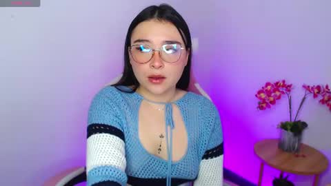 Snapshot of nahia__1 chatting on July 23, 3:10 pm Nahia online show from July 23, 3:10 pm