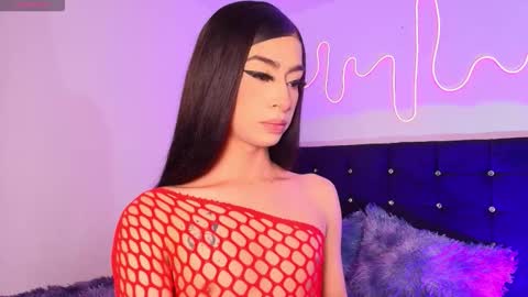 NahiaVictoria  online show from March 24, 8:03 pm