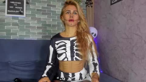 Nahla online show from November 1, 11:07 pm