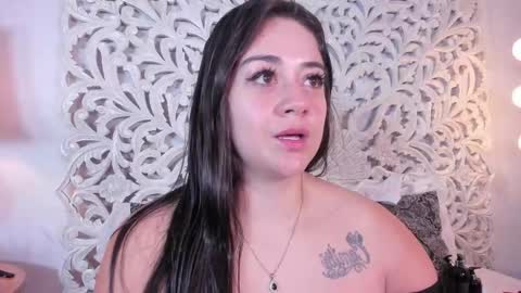 Snapshot of nahomi_sweett chatting on February 14, 10:23 am Nahomi online show from February 14, 10:23 am