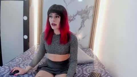 Snapshot of nahomii__doll chatting on June 1, 7:04 pm nahomy online show from June 1, 7:04 pm