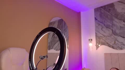 Snapshot of nahomiross chatting on February 13, 1:07 pm NahomiRoss online show from February 13, 1:07 pm