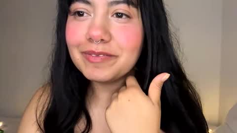 nahomy online show from March 24, 1:10 am