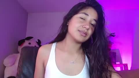 Snapshot of nahomy_rain chatting on July 4, 9:32 pm online show from July 4, 9:32 pm