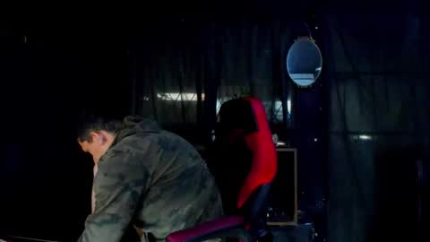 naider_1 online show from March 5, 5:47 am