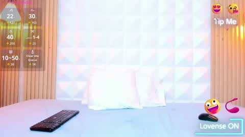 Snapshot of naila_sweett chatting on June 22, 7:11 pm NAILA online show from June 22, 7:11 pm