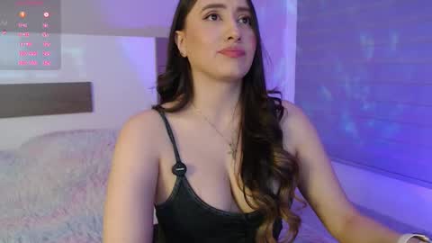 Snapshot of nailahk chatting on November 28, 12:57 am NAILAHK online show from November 28, 12:57 am