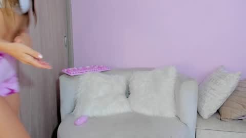 Snapshot of naileea chatting on January 25, 7:07 pm online show from January 25, 7:07 pm