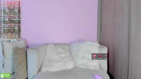 Snapshot of naileea chatting on March 7, 11:05 pm online show from March 7, 11:05 pm