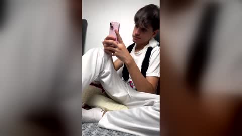 Snapshot of naim_theking chatting on February 3, 4:54 am N A I M T H E K I N G online show from February 3, 4:54 am