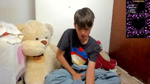 Snapshot of naim_theking chatting on February 20, 4:18 pm N A I M T H E K I N G online show from February 20, 4:18 pm