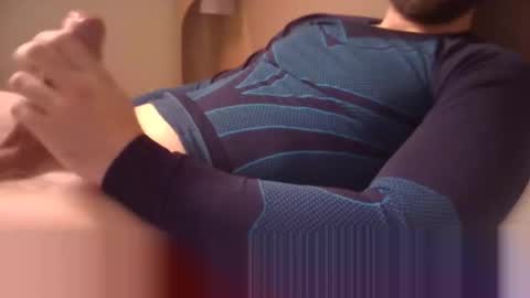 naise online show from February 11, 6:44 pm