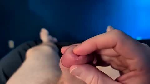 Snapshot of naked_slut86 chatting on December 20, 3:19 pm Naked slut online show from December 20, 3:19 pm