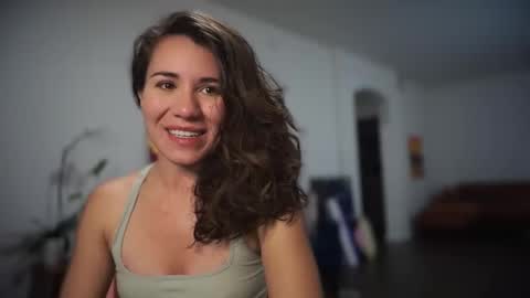 Snapshot of nakedpaint245477 chatting on January 14, 2:50 am nakedpaint245477 online show from January 14, 2:50 am