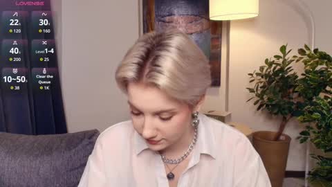 Kate online show from November 23, 11:32 am