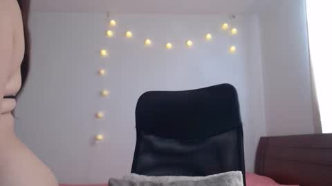 Snapshot of nala_foster chatting on February 21, 3:13 pm Nala online show from February 21, 3:13 pm