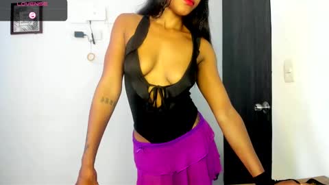 N A L A  NEW instagram nala jordan08 online show from February 11, 6:11 pm