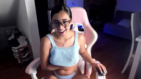 Snapshot of nalarosee_12 chatting on September 14, 2:54 am Nala online show from September 14, 2:54 am