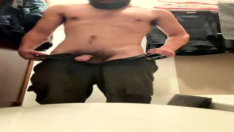 naluboi2lit online show from May 19, 9:10 pm