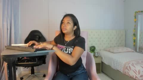 nami_sam online show from December 5, 12:33 pm