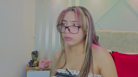 nami_sweet_ online show from October 3, 2:30 am