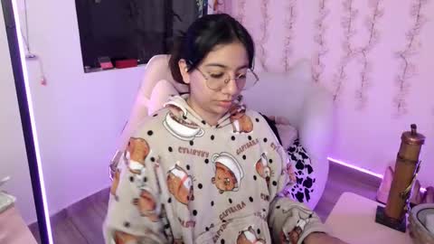 nami_usagi online show from January 15, 12:32 pm