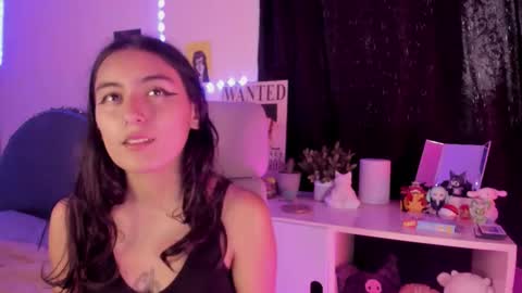 nami_white online show from October 8, 10:18 pm