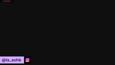 Snapshot of namithompson chatting on May 2, 3:00 am NamiThompson online show from May 2, 3:00 am