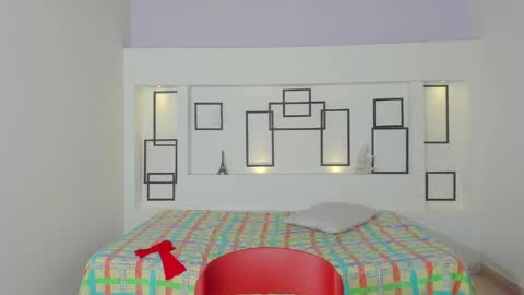 Namoi Smith online show from January 13, 10:47 am