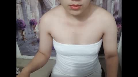 Snapshot of nana9888594898 chatting on February 2, 12:42 am nana9888594898 online show from February 2, 12:42 am