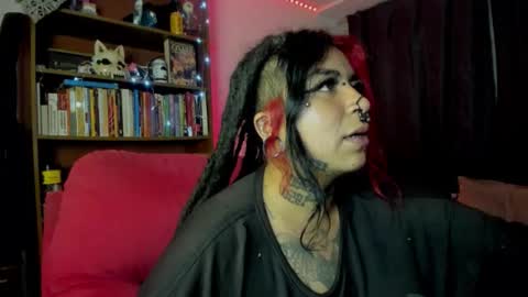 Snapshot of nana_cirkuss chatting on October 13, 3:17 am Val  online show from October 13, 3:17 am