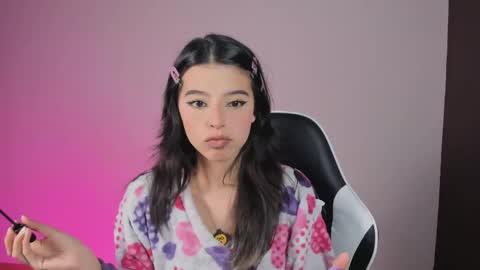 Snapshot of nanakodollx chatting on June 23, 12:30 am Nana Natalia online show from June 23, 12:30 am