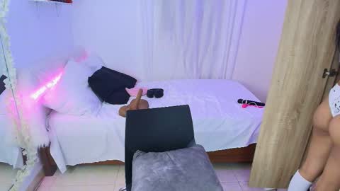 Snapshot of nanami_20 chatting on November 5, 7:03 pm samantha online show from November 5, 7:03 pm