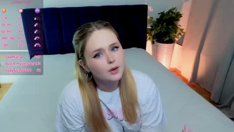 Maeve online show from April 4, 8:39 pm