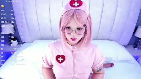 NanaOsaky online show from February 18, 12:12 pm