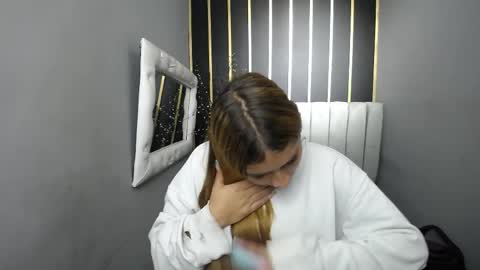 Snapshot of nancy_blonde chatting on May 22, 12:44 pm nancy blonde online show from May 22, 12:44 pm