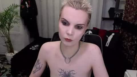 Snapshot of nancyaddams chatting on August 3, 4:00 pm Nancy online show from August 3, 4:00 pm