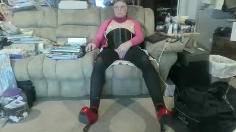 nancyboy_1 online show from March 18, 2:26 am