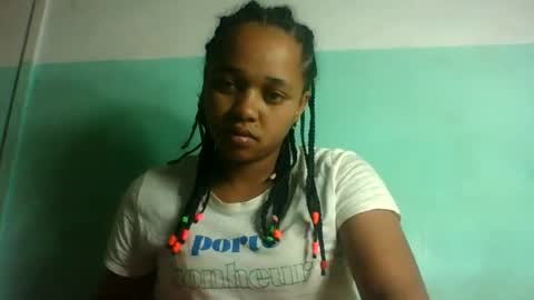 Snapshot of nandrianina416143 chatting on June 29, 12:27 pm nandrianina416143 online show from June 29, 12:27 pm