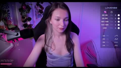 NannoNancy online show from December 7, 5:31 pm